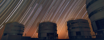 trailing stars above paranal
